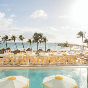 Hotel The Sunny cazare Sunny Isles Beach