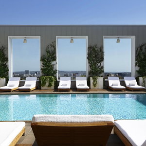 Hotel The Valorian West Hollywood, Curio Collection By Hilton cazare Beverly Hills