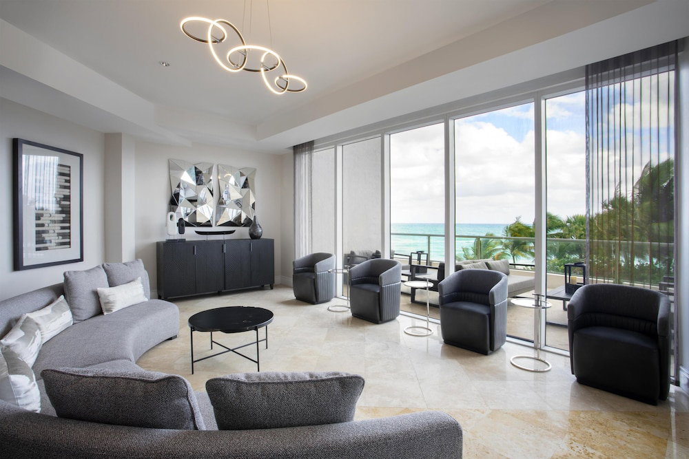 Doubletree Resort & Spa By Hilton Ocean Point-N. Miami Beach