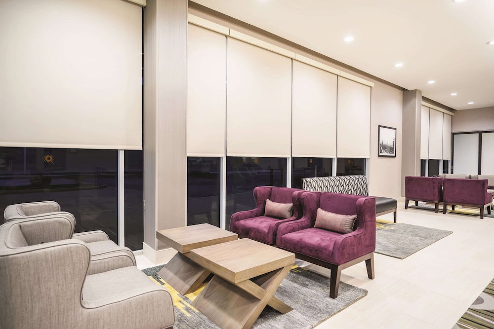 La Quinta Inn & Suites By Wyndham Clifton Park/Saratoga Area