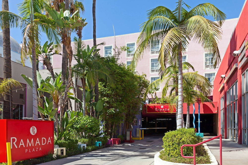 Hotel Ramada Plaza By Wyndham West Hollywood Hotel & Suites