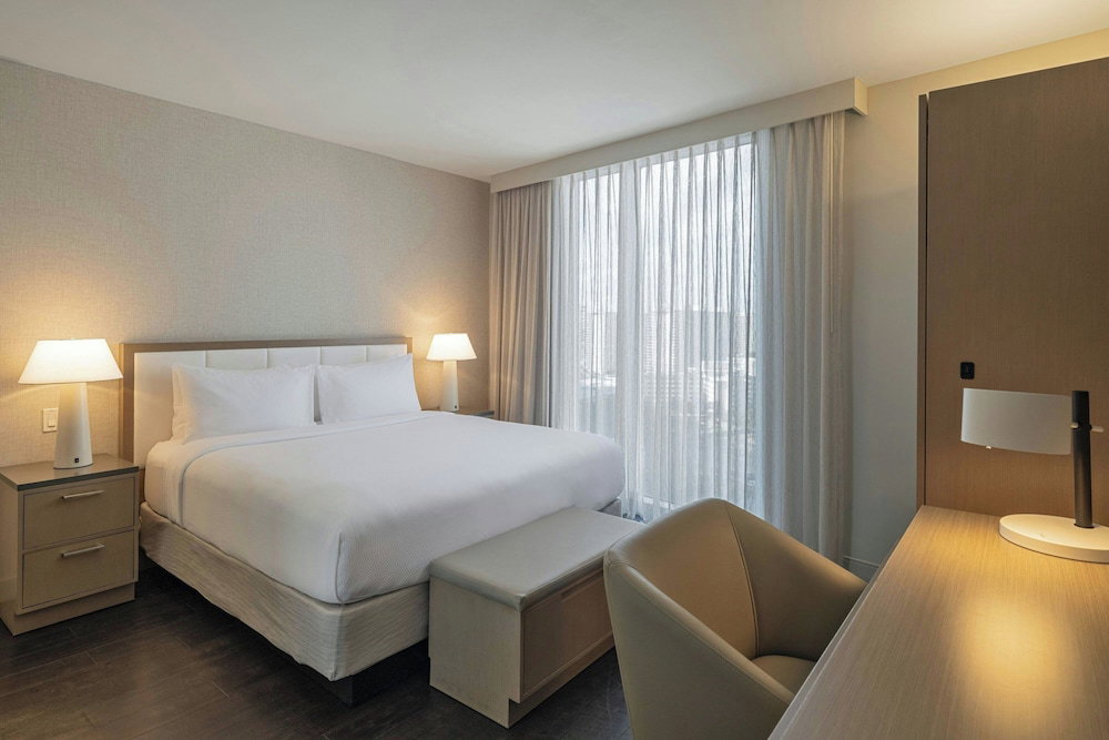 Residence Inn By Marriott Miami Sunny Isles Beach