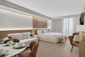 Hotel Luxury Beachfront Escape Sunny Isles cazare Sunny Isles Beach