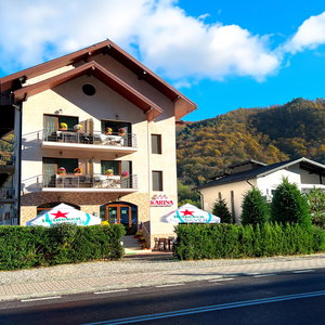 Hotel Pensiunea Karina cazare Calimanesti-Caciulata