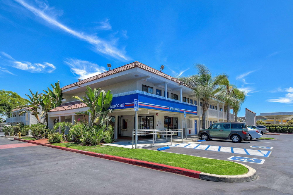 Hotel Motel 6 Pomona, Ca - Los Angeles