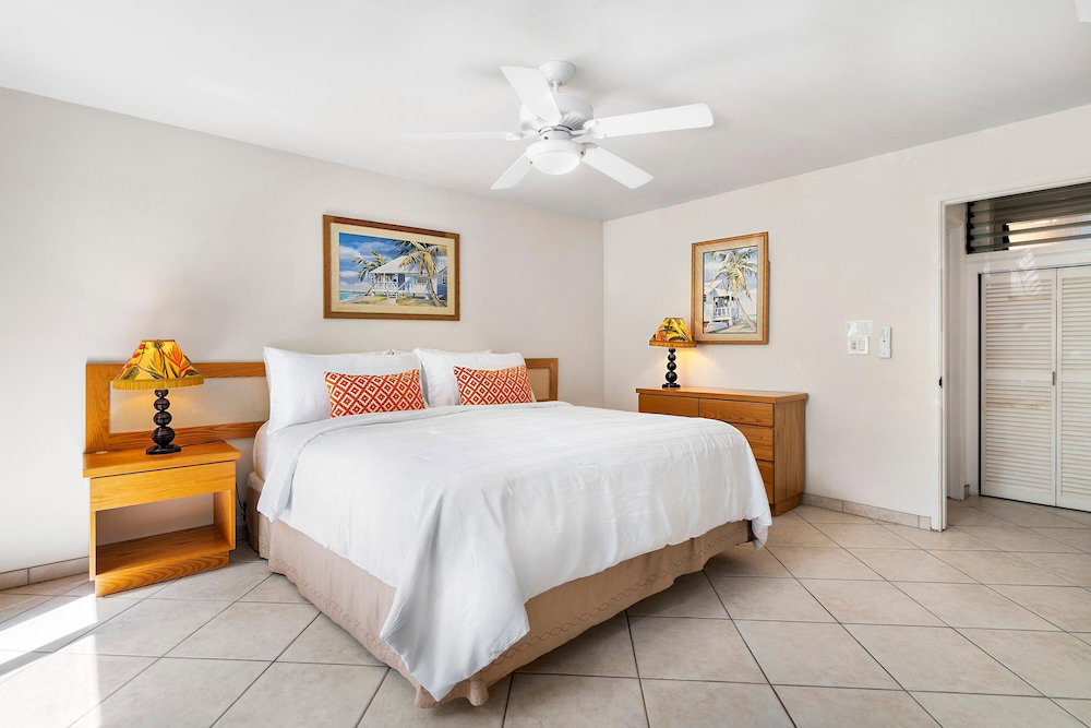 Keauhou Kona Surf & Racquet Club #4-102