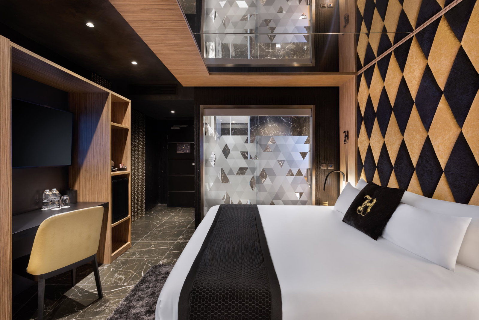 H Hotel