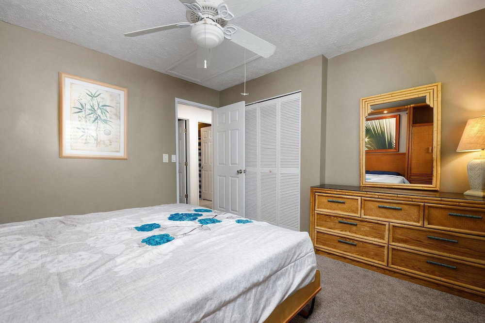 Keauhou Kona Surf & Racquet Club Townhouse#182