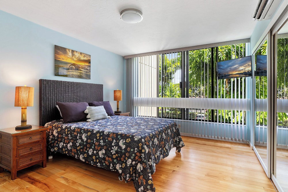 Plan Your Hawaii Vacay At Grace's Oasis!