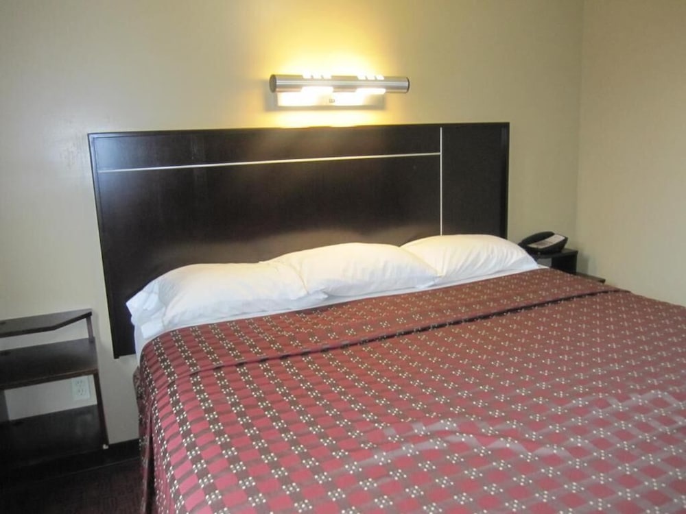 Dynasty Hotel And Suites New York Laguardia Hotel