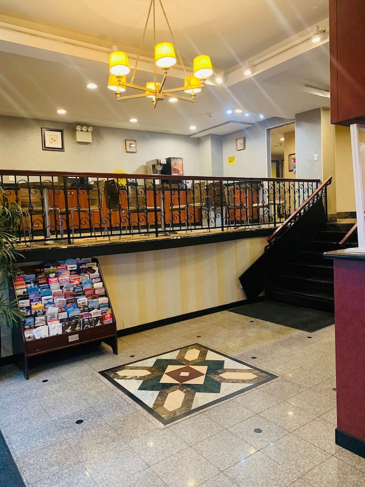 Hotel Sky Hotel Flushing/Laguardia Airport