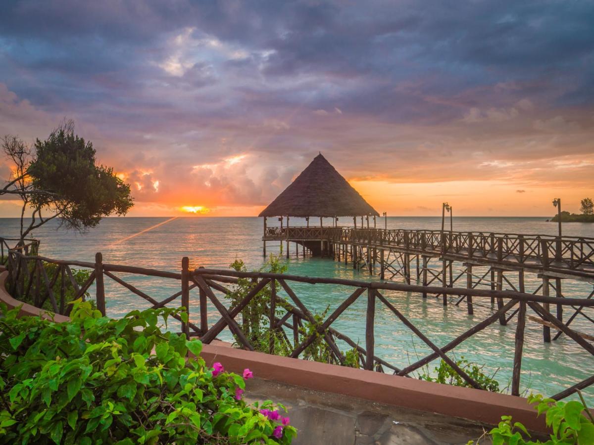 Azao Resort & Spa (Pongwe)