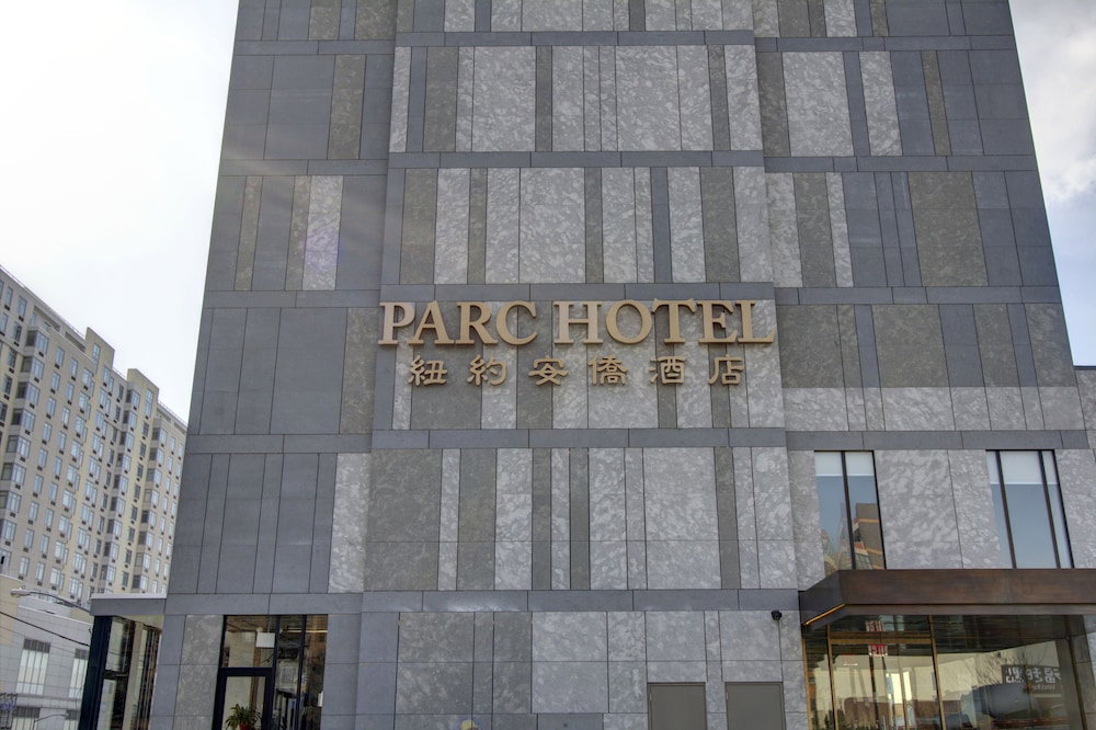 Hotel The Parc Hotel