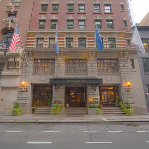 Hotel The Iroquois Times Square, A Small Luxury Hotel cazare Manhattan