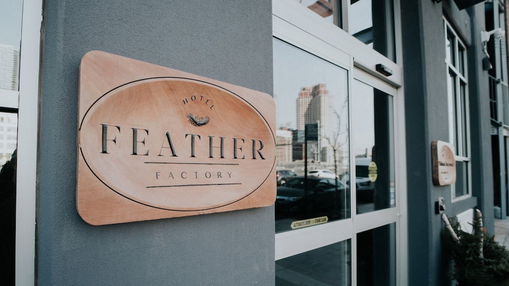 Hotel Feather Factory
