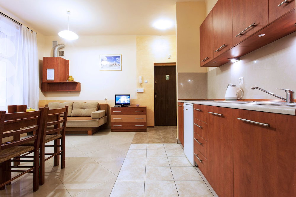 Hotel Apartament Izaaka