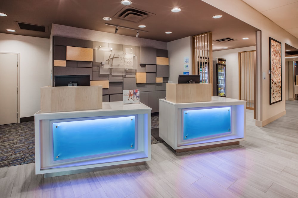 Holiday Inn Express & Suites Woodside Laguardia Airport By Ihg