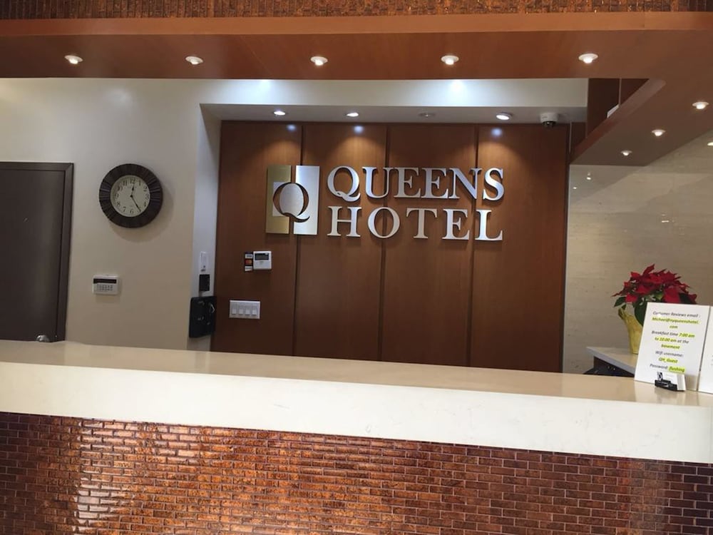 Queens Hotel
