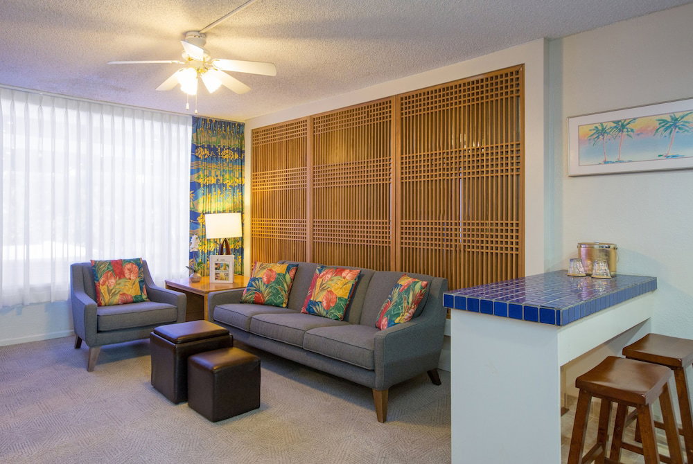 Hotel Kuhio Banyan Club
