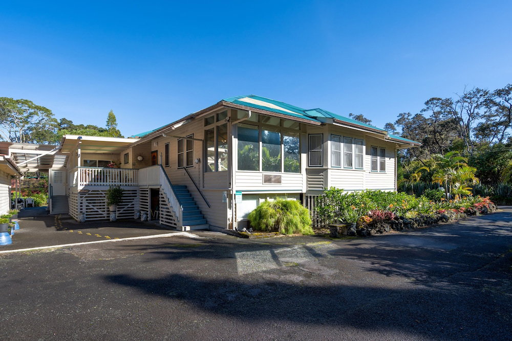Aloha Junction Guest House