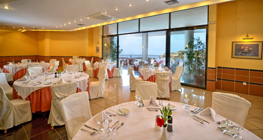 dal travel Athina Palace Resort & Spa