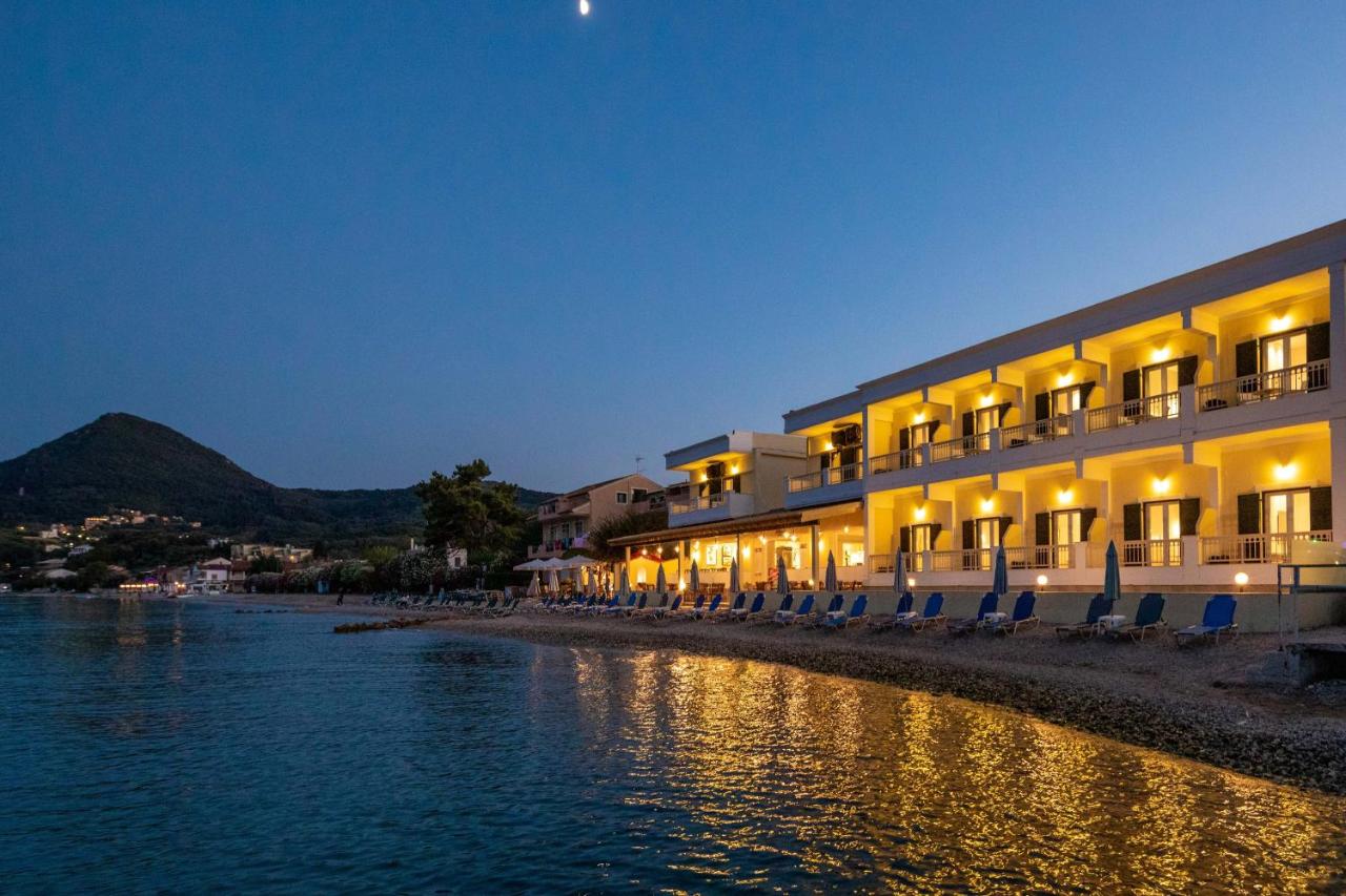 dal travel Rossis Beach