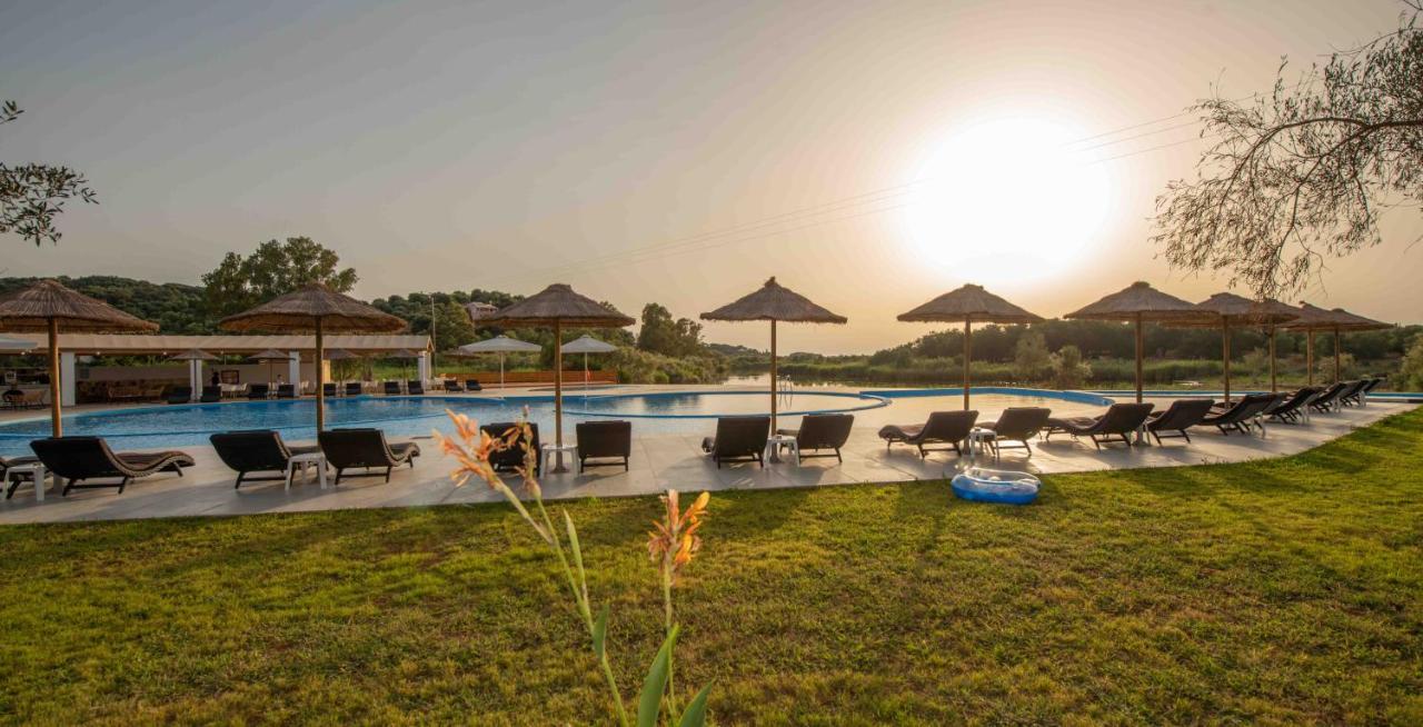 dal travel Laguna Holiday Resort