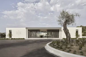 Hotel The Olivar Suites cazare Mesongi