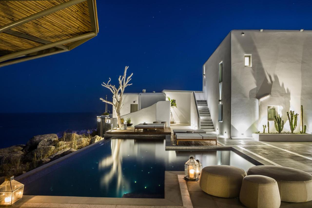Amyth Of Mykonos Super Paradise