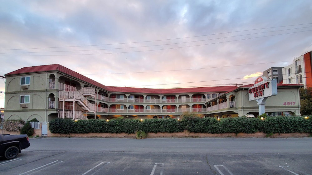Hotel Colony Inn