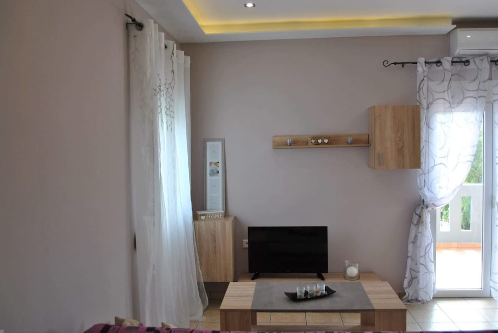 dal travel Nina Apartments
