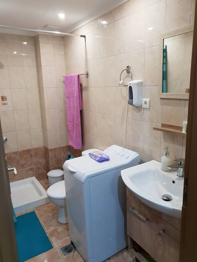 dal travel Nina Apartments