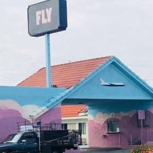 Hotel The Fly Inn cazare Lynwood
