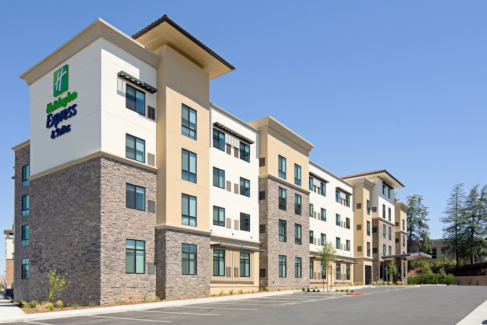 Hotel Holiday Inn Express & Suites Valencia - Santa Clarita By Ihg