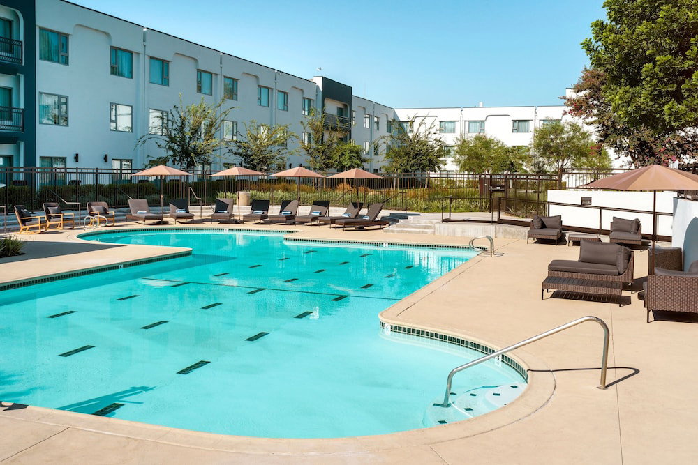 Hotel Delta Hotels By Marriott Ontario Airport