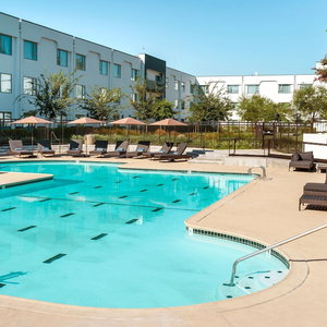 Hotel Delta Hotels By Marriott Ontario Airport cazare Ontario