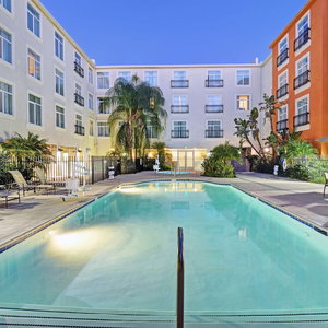 Hotel Embassy Suites By Hilton Valencia cazare Valencia