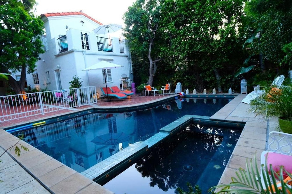 Hotel Beverly Hills Celebrity Home