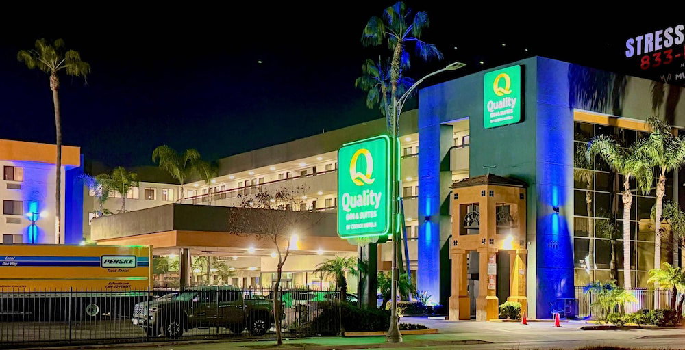 Hotel Quality Inn & Suites Los Angeles Airport - Stadium District