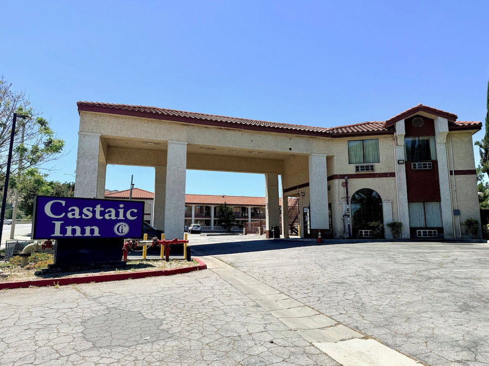 Hotel Castaic Inn Near Six Flags Magic Mountain