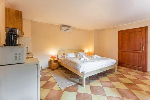 Hotel Varázskő Apartmanház, Gyula