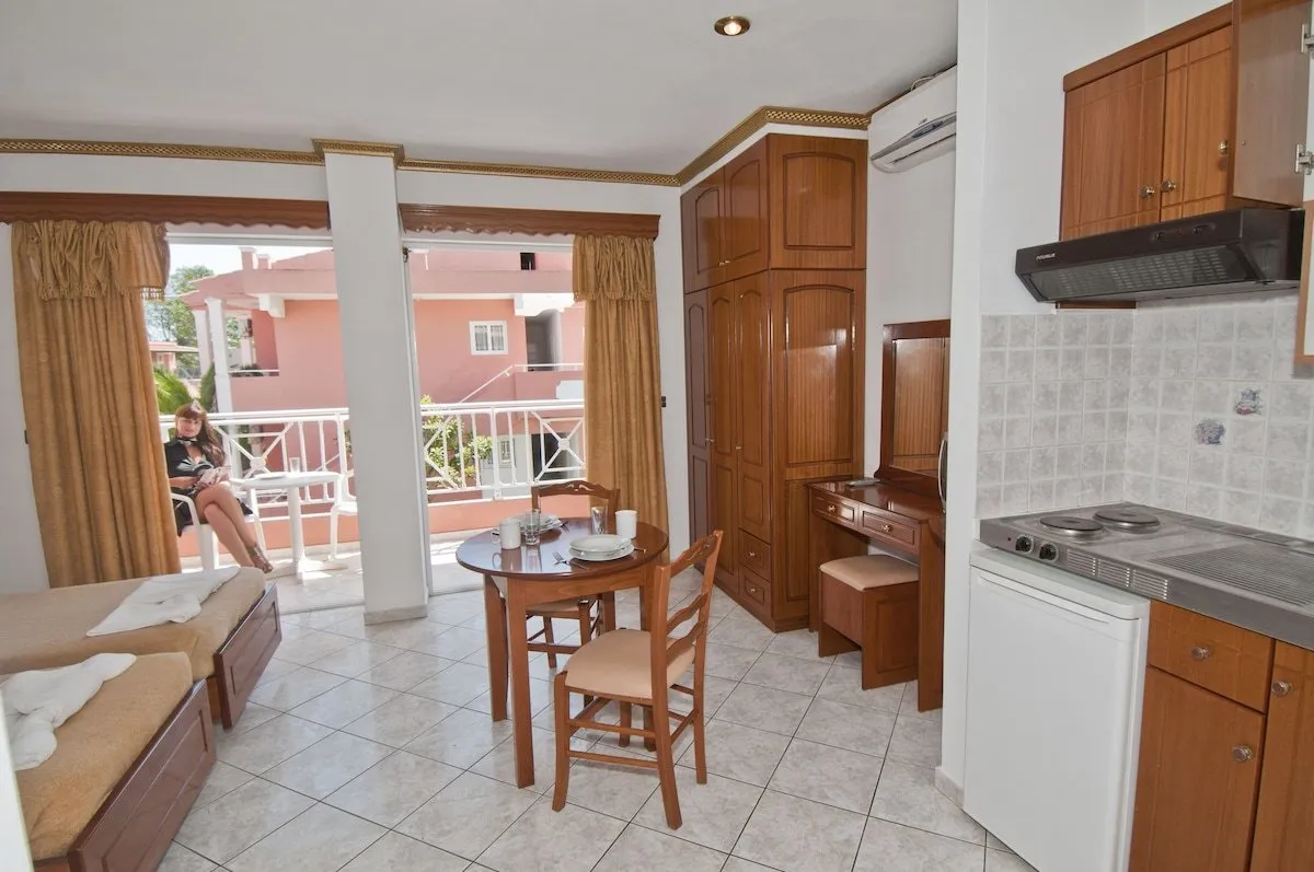 dal travel Angelina Hotel