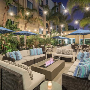 Hotel Doubletree By Hilton Los Angeles - Commerce cazare Nauvoo