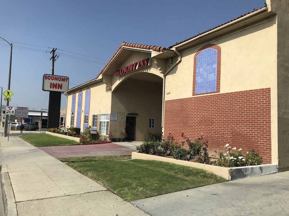 Hotel Economy Inn Lax