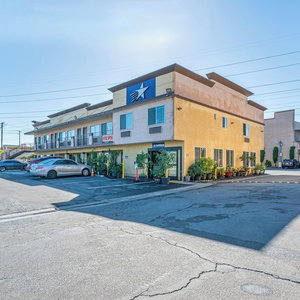 Hotel Starlight Inn South El Monte cazare South El Monte