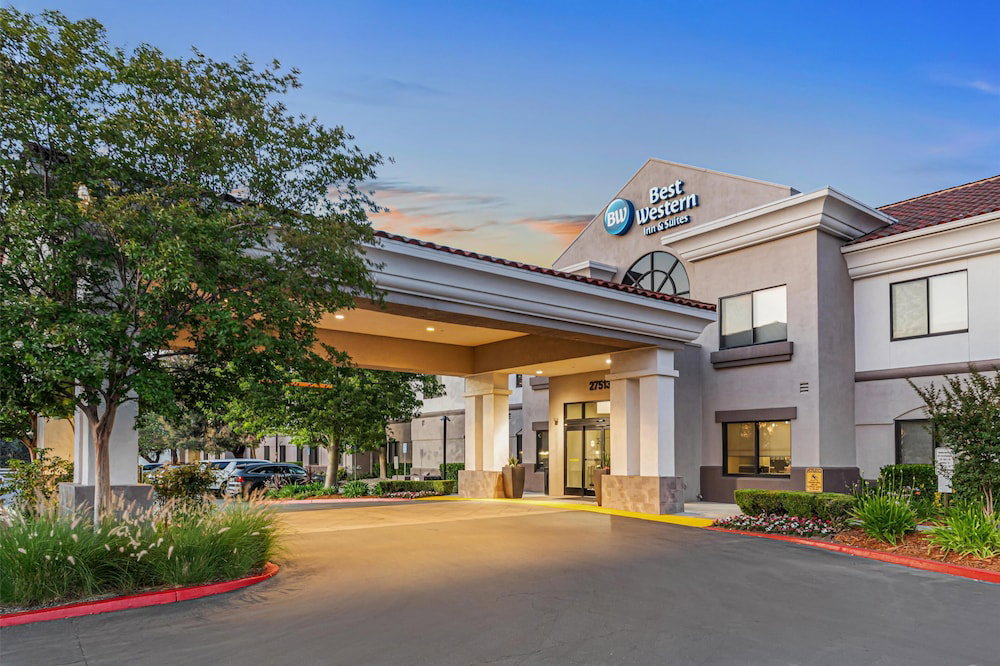 Hotel Best Western Valencia/Six Flags Inn & Suites