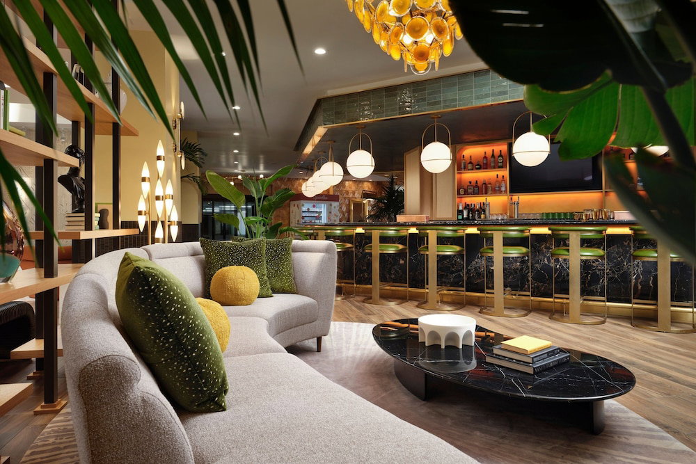 Hotel Burton House, Beverly Hills, A Tribute Portfolio Hotel