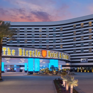 Hotel Parkwest Bicycle Casino cazare Bell Gardens