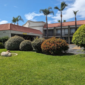 Hotel Valley Inn cazare North Hills