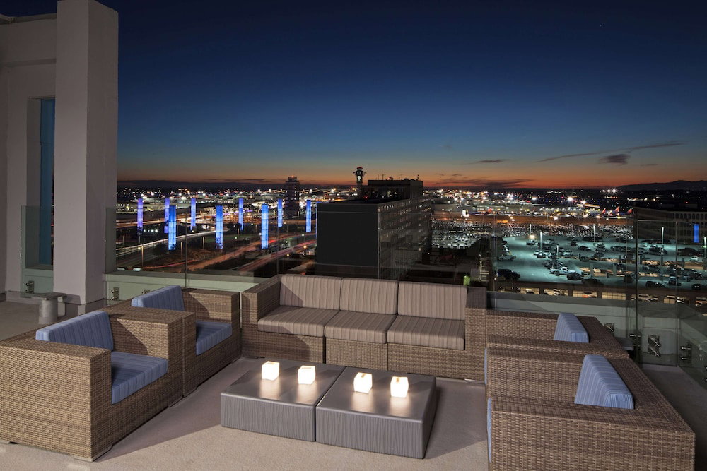 Hotel H Hotel Los Angeles, Curio Collection By Hilton